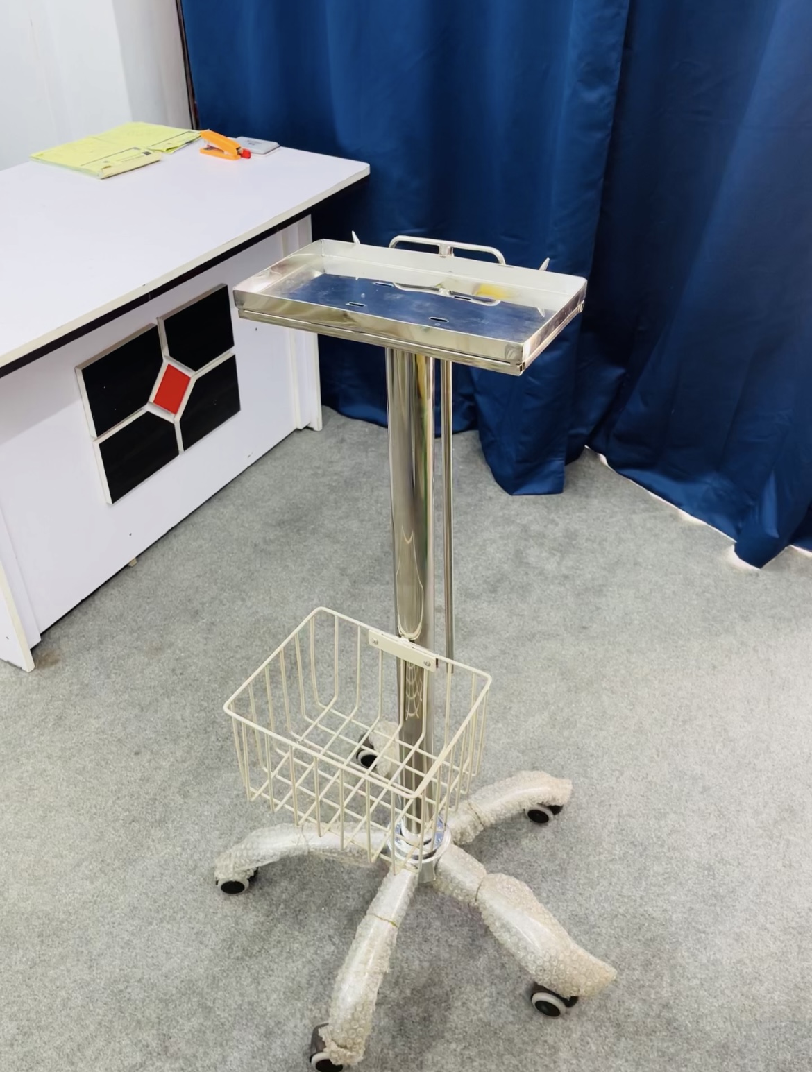 Monitor stand Trolley